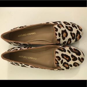 Leopard-print flats